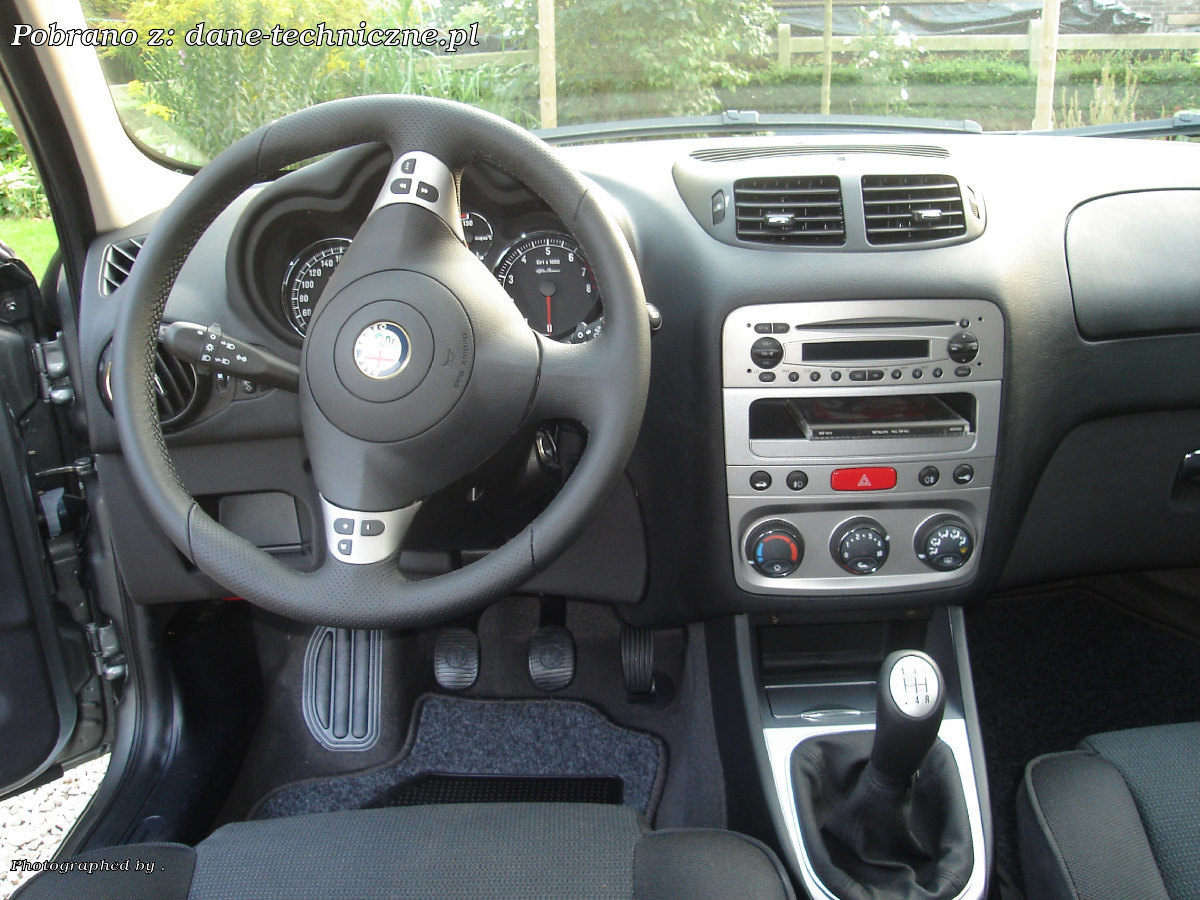 Alfa Romeo 147 facelift 2004 3D na dane-techniczne.pl